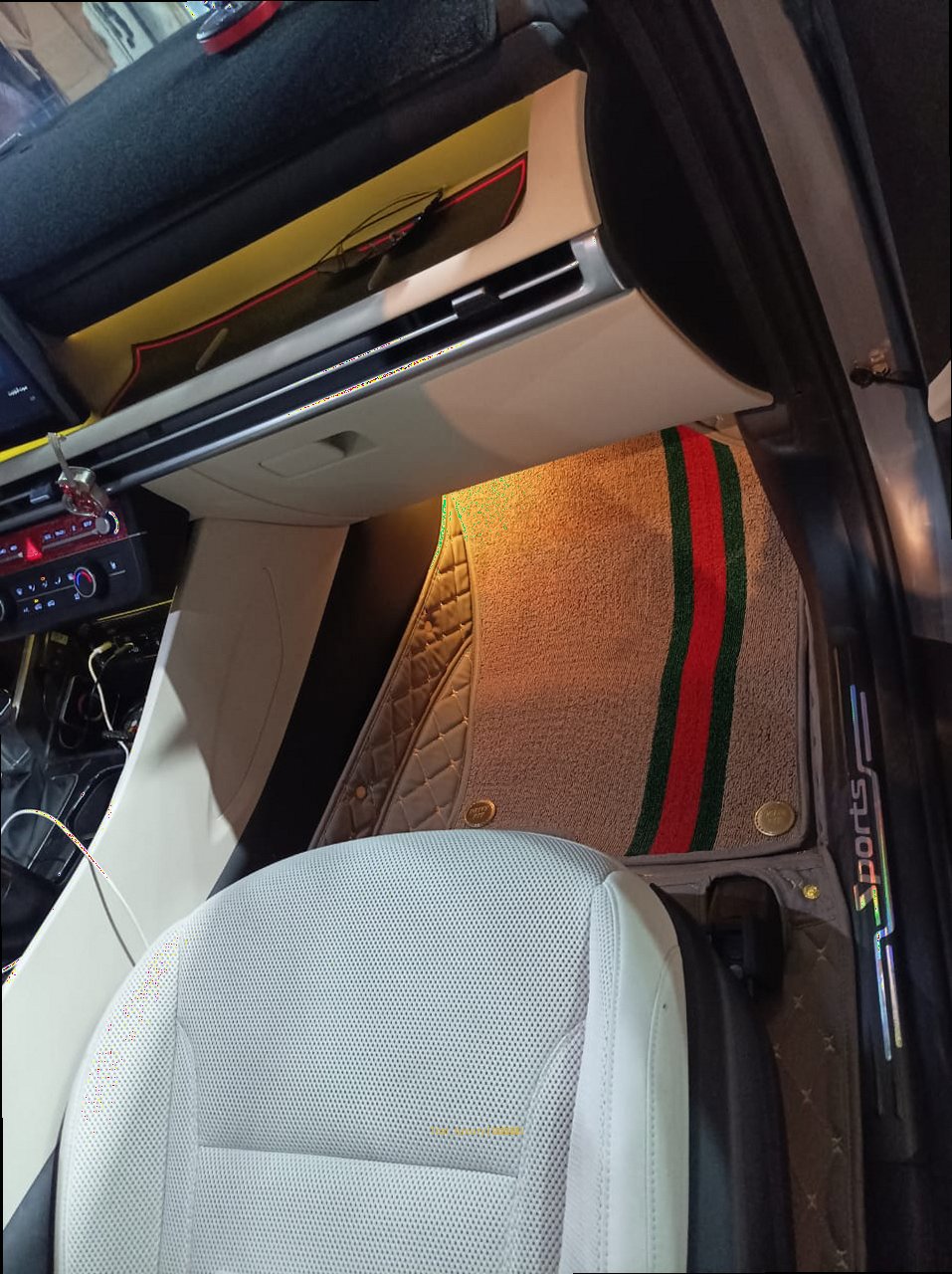 تلبيس وكالة مازدا 2011 الصحافة ون كار