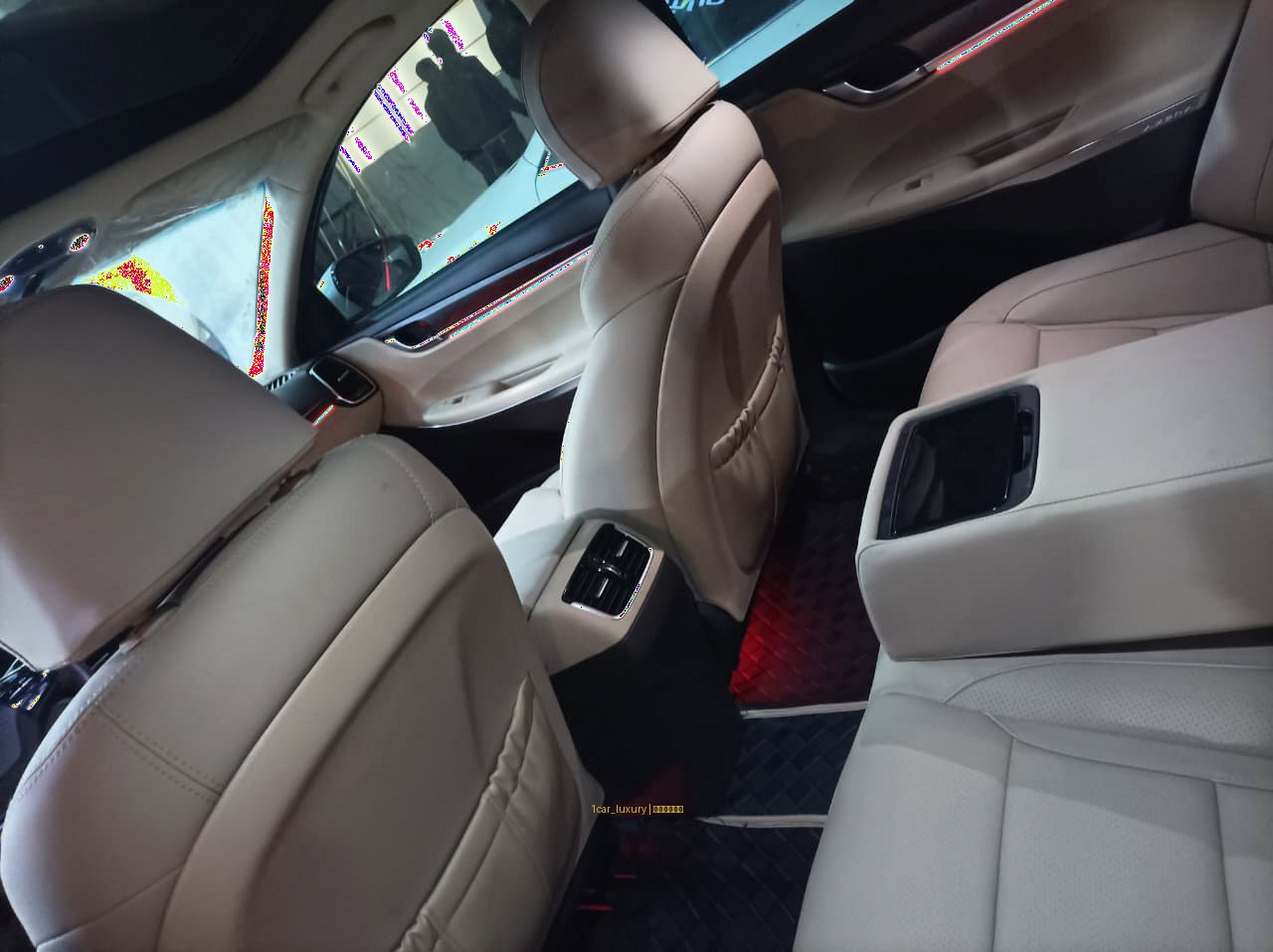 عازل أرضيات يوكن 2011 الربيع ون كار